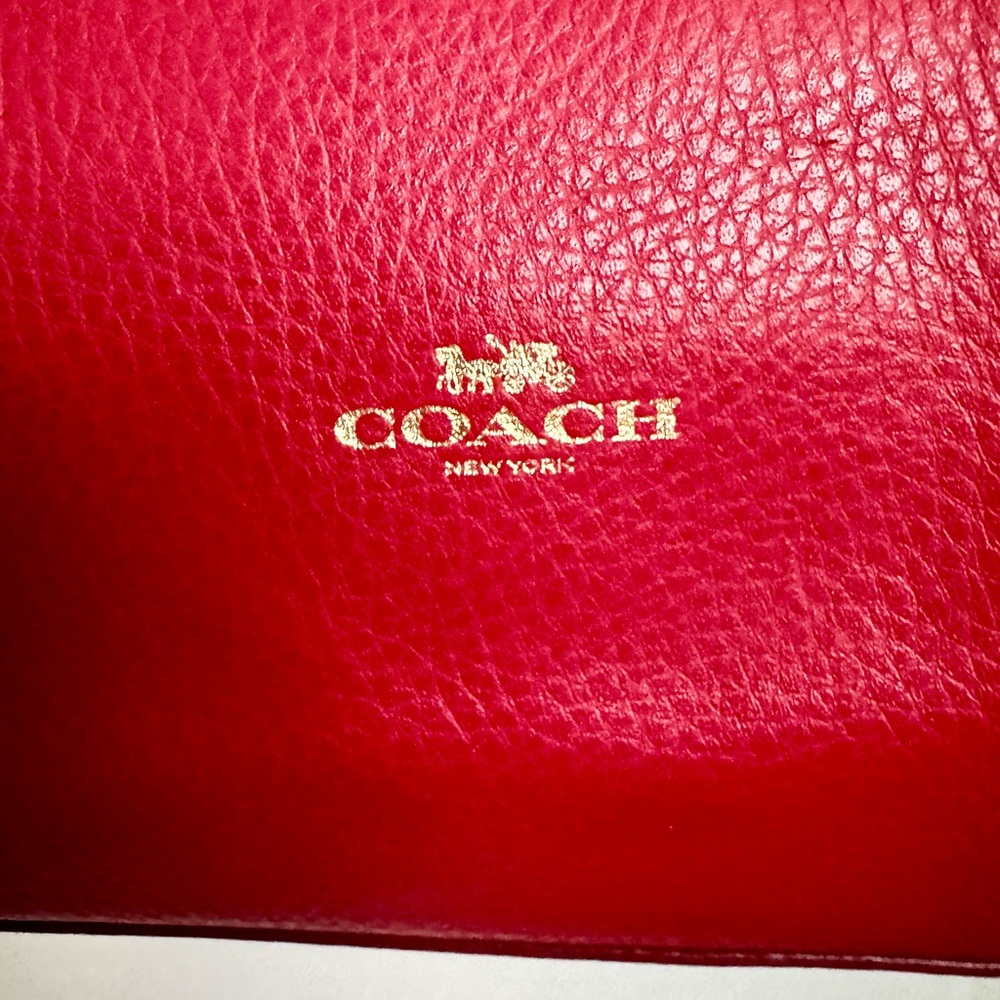 Coach Derby Large Red Pebble Leather Tote Shoulder Bag Gold Hang Tag Excellent - Picture 10 of 11